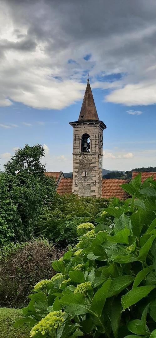 Casa Pinna Levo Di Stresa Eksteriør billede
